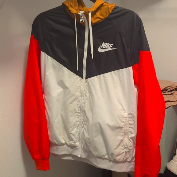 Nike Jackets & Blazers - Nike Windbreaker